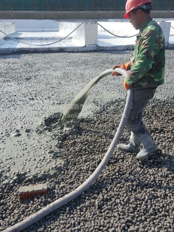 陶粒性能优异,可用于土木工程建筑,配制各种混凝土,屋面隔热保温,建筑